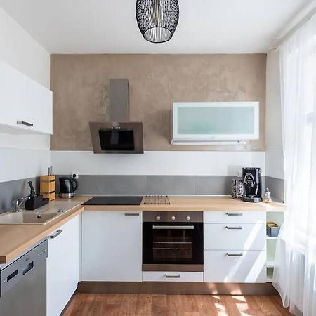 2 Bedrooms Apt Near Wenceslas Sq Praag Buitenkant foto