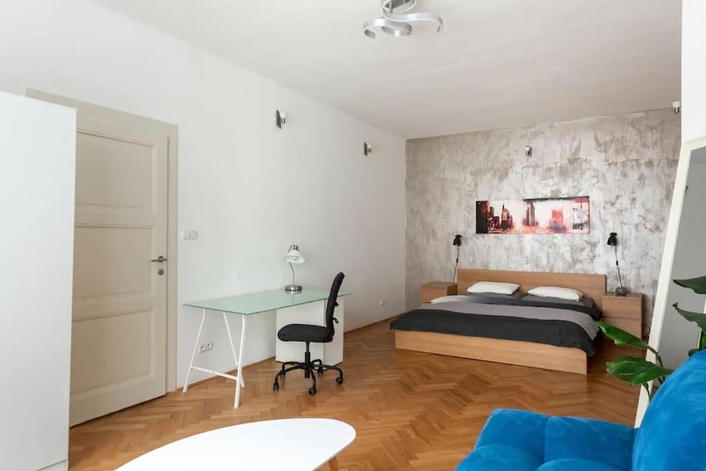 2 Bedrooms Apt Near Wenceslas Sq Praag Buitenkant foto
